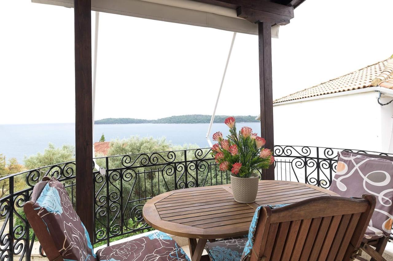 Apartment Spyros Perigiali Nydri (Lefkada)
