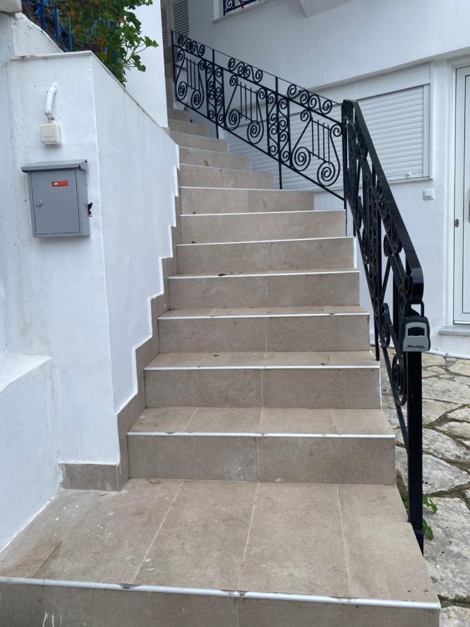 Apartment Spyros Perigiali *